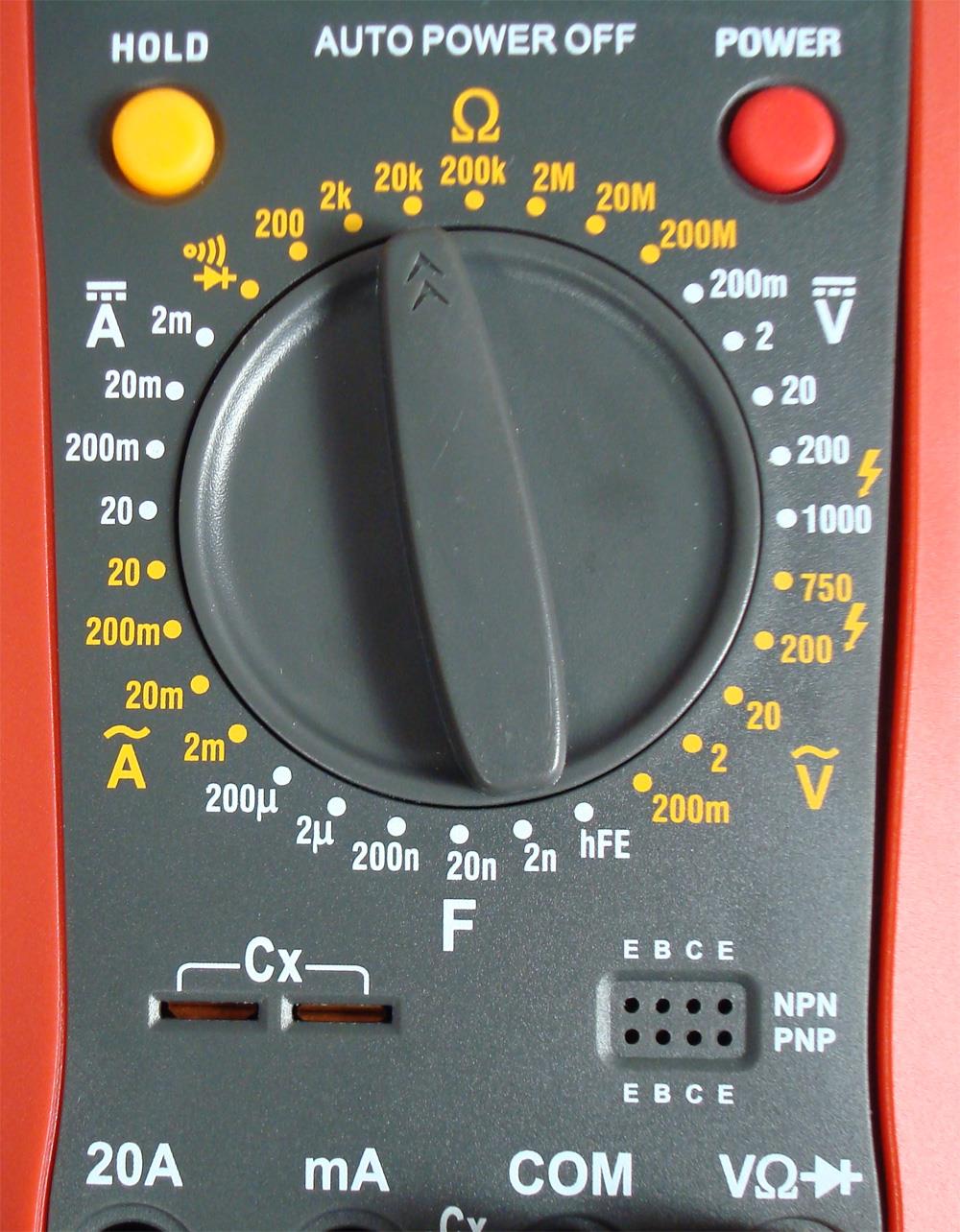 CSI 2010 Low Cost Digital Multimeter - Image 3